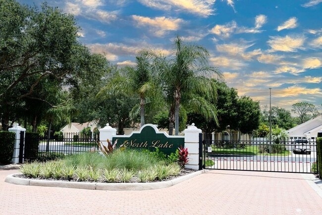 Building Photo - 1282 Paradise Lake Dr