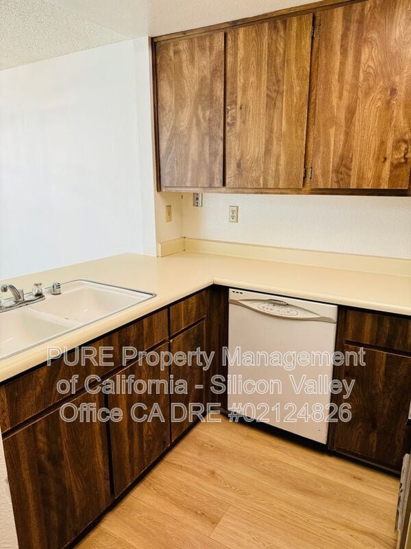 Building Photo - 5310 Borneo Cir