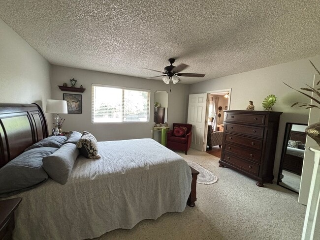Building Photo - Enjoy this cozy 2 Bedroom, 1.75 Bathrooms, 1.5 Car Garage home in Premier Active Adult Resort Sty...