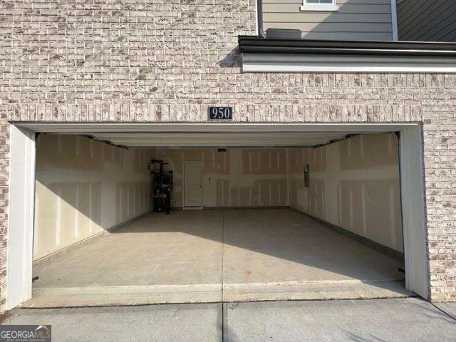 Building Photo - 950 Sunny Lk Dr