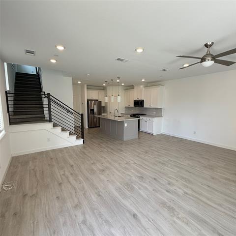 Building Photo - 870 Cavitt Ct