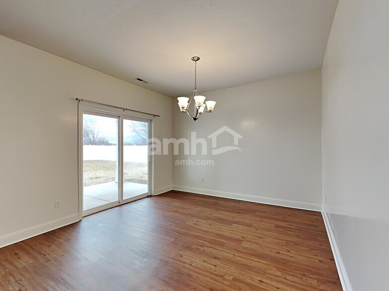 Building Photo - 55 S Fremont St