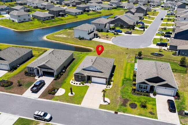 Building Photo - 3927 Nandina Ct