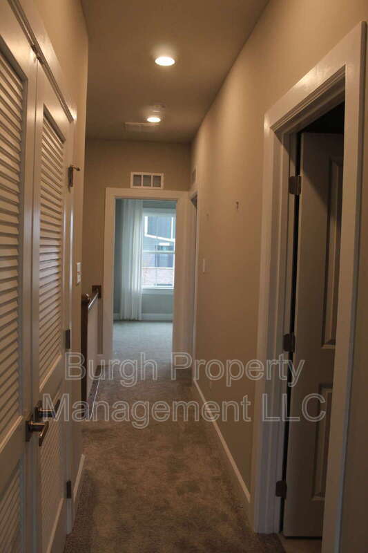 Building Photo - 137 Marketplace Ave