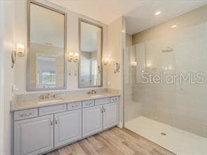 Building Photo - 714 16th Ave E