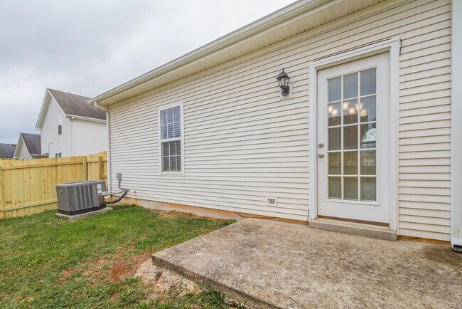 Building Photo - 5082 Cornelius Dr