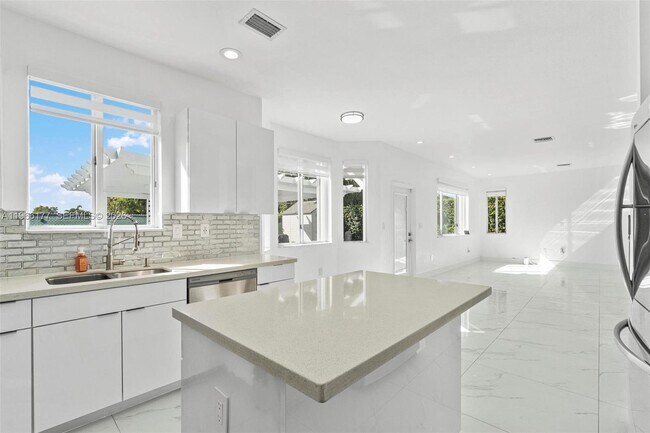 Building Photo - 15786 SW 141st St