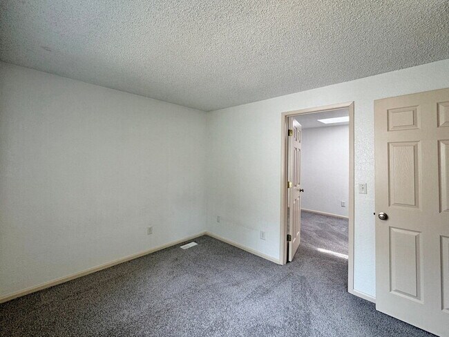 Building Photo - 17824 66th Pl W