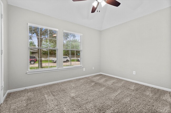 Building Photo - 12719 Hart Hollow Ln