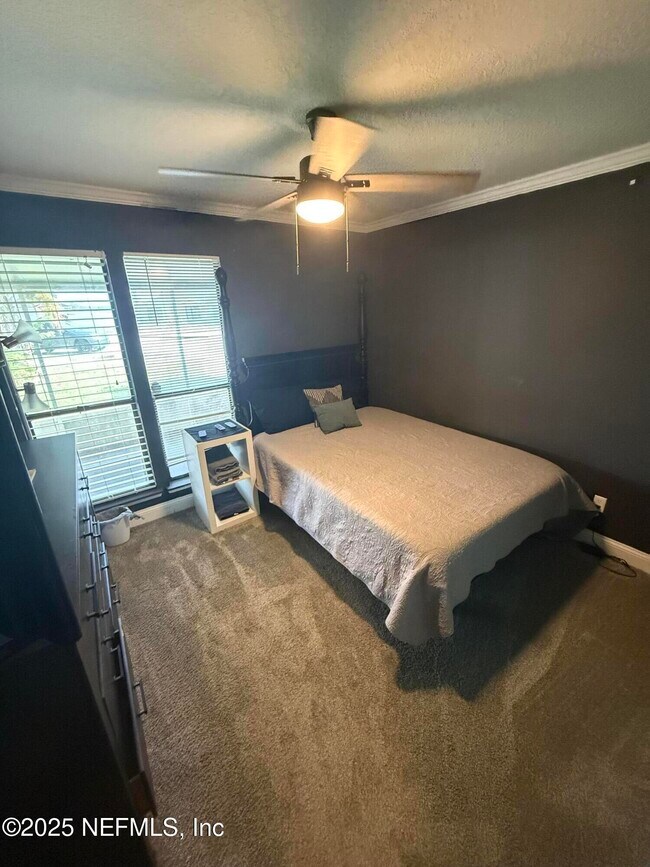 Building Photo - 4026 Cedar Island Rd E