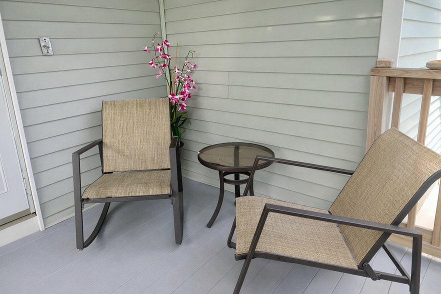 Building Photo - 94 Walnut St