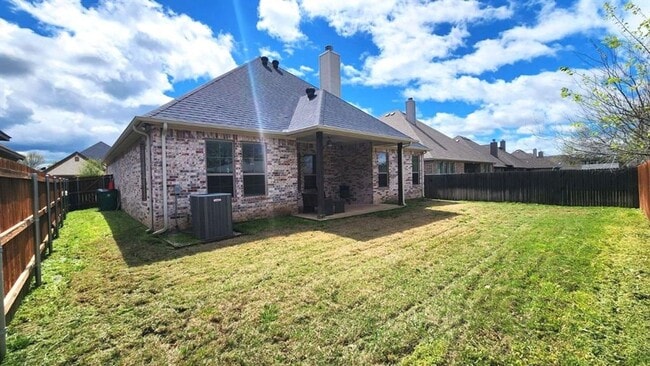 Building Photo - Located in South Martin Branch Decatur TX ...