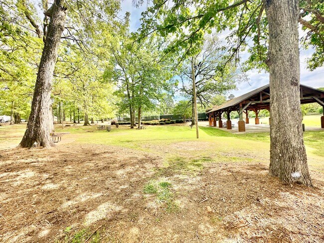 Building Photo - 441 Jackson St