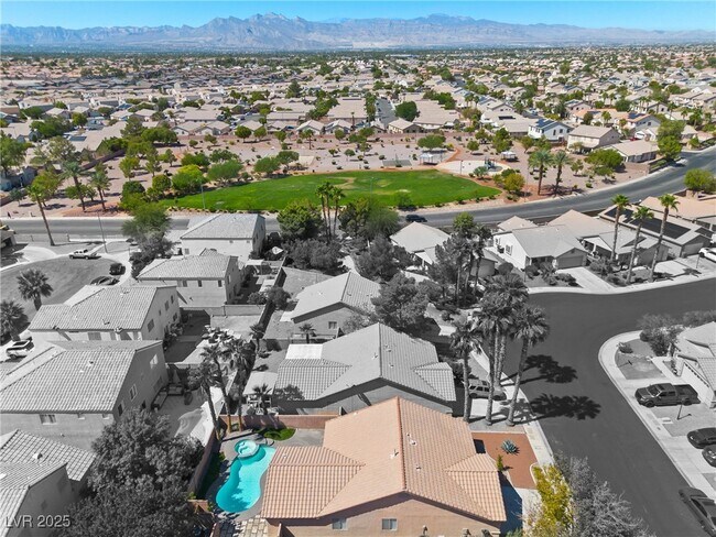 Building Photo - 2117 Marathon Keys Ave