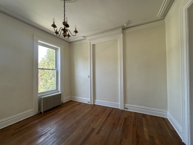 Building Photo - 296 3rd St