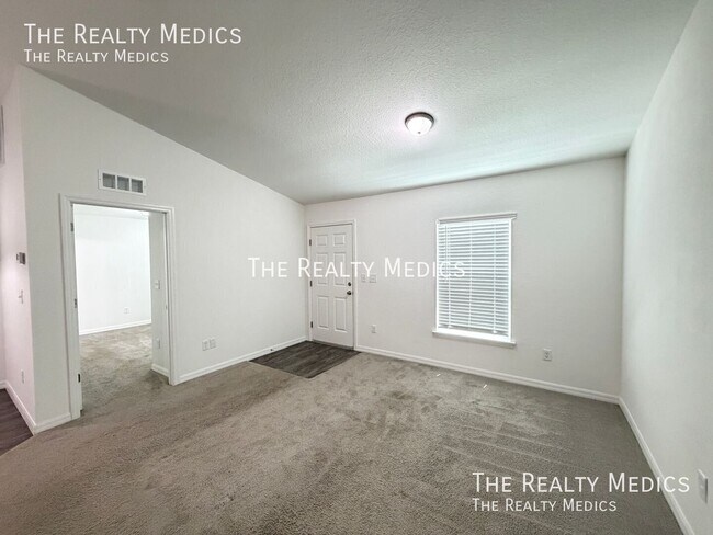 Building Photo - 15790 SW 28th Avenue Rd