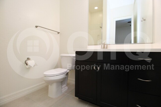 Building Photo - 1781 E Aster Pl