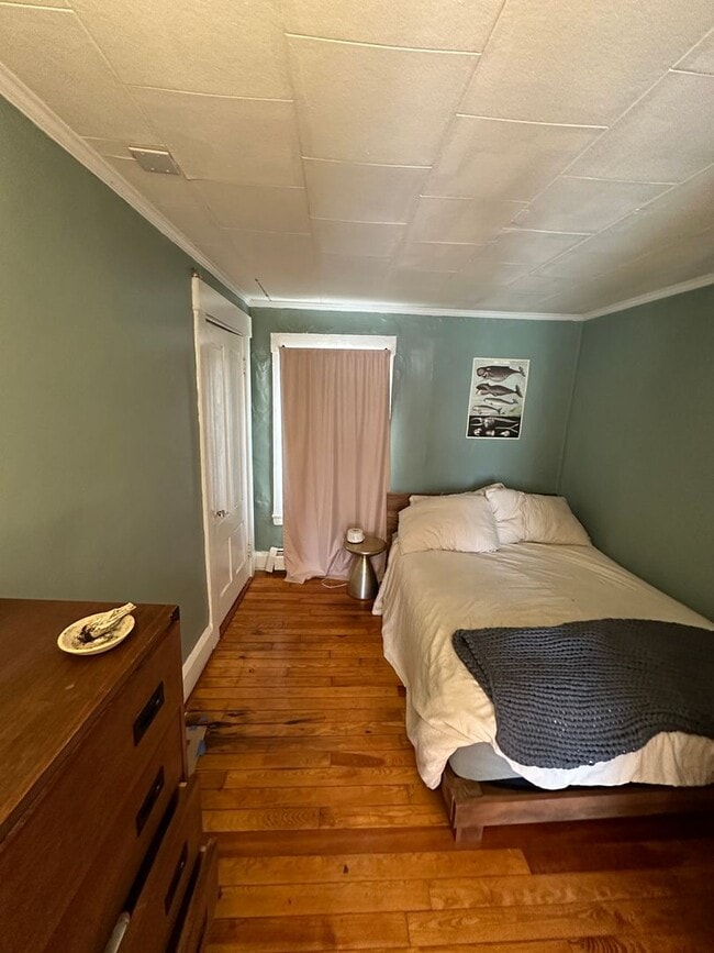 Building Photo - 14 Hamlin Ct