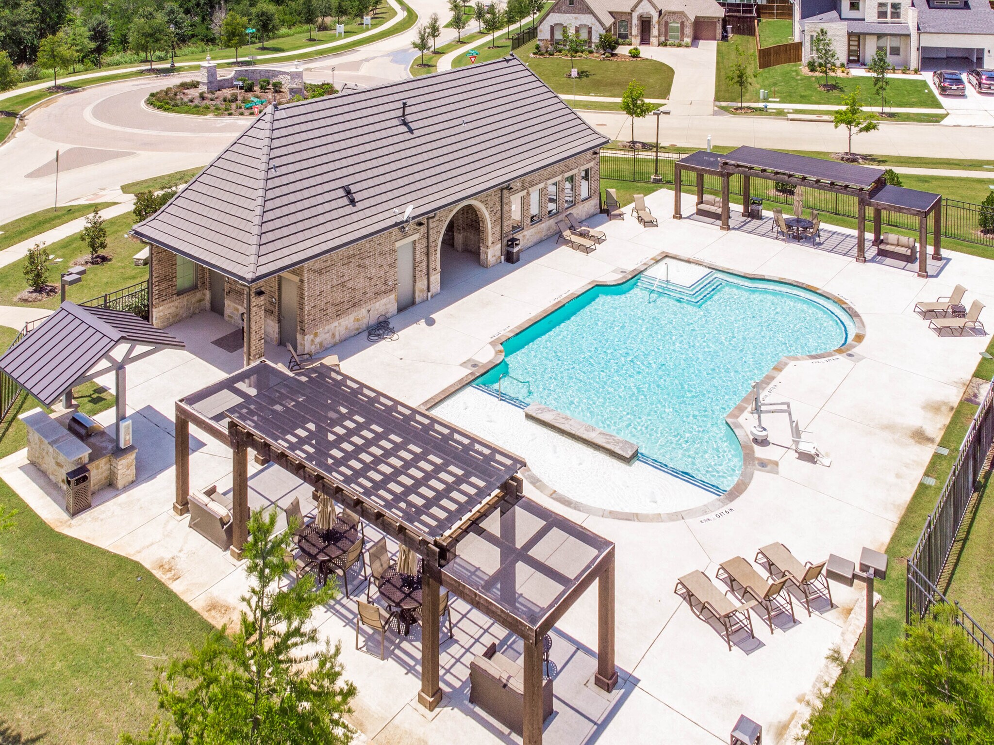 Building Photo - 9759 Hickory Hill Rd