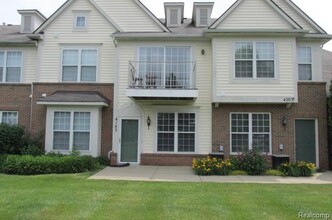 Building Photo - 4103 Teal Ln