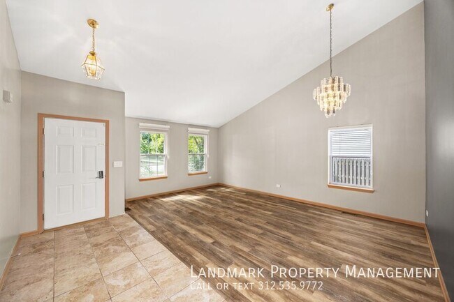 Building Photo - 437 Maggie Ln