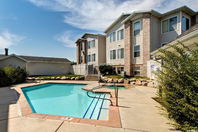 Building Photo - 1162 E 6600 S