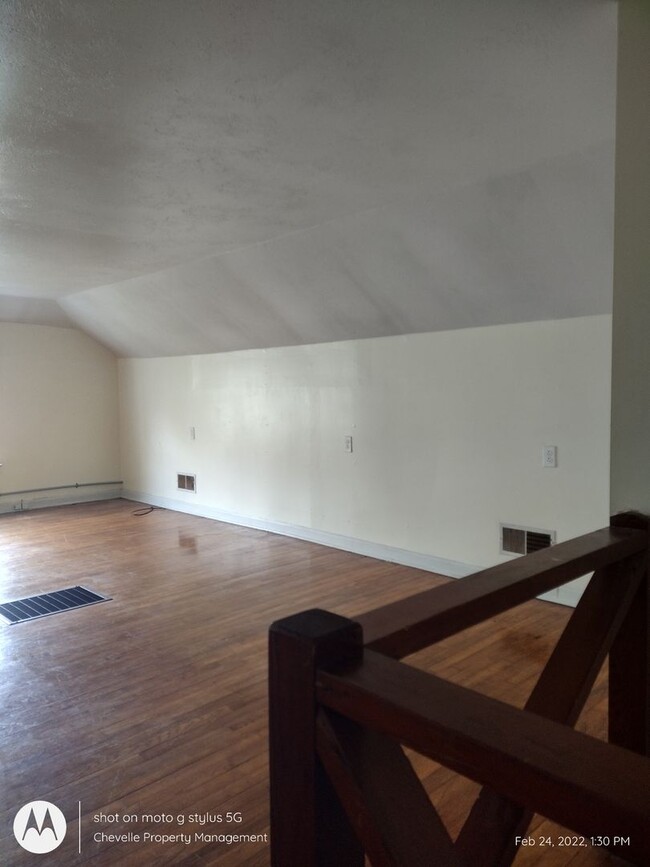 Building Photo - Luce Pine