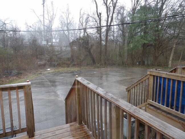 Building Photo - 176 Landings Dr