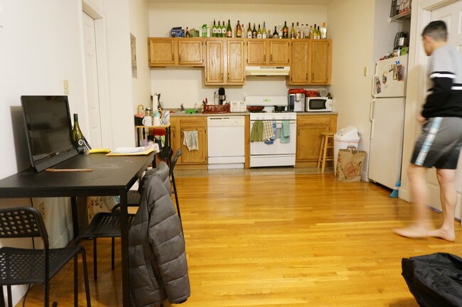 Primary Photo - 35 Cummings Rd