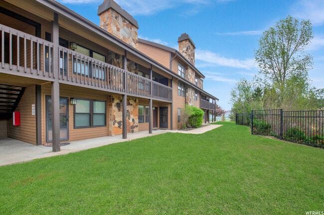 Building Photo - 3615 N Wolf Creek Dr