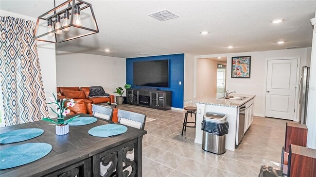 Building Photo - 13253 Mylion Wy