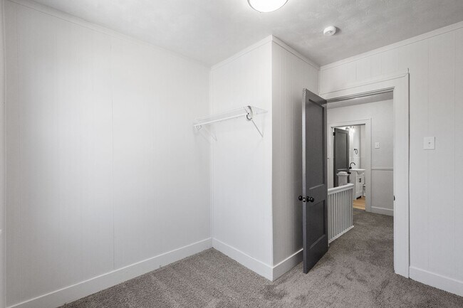 Building Photo - 2810 Freeland St