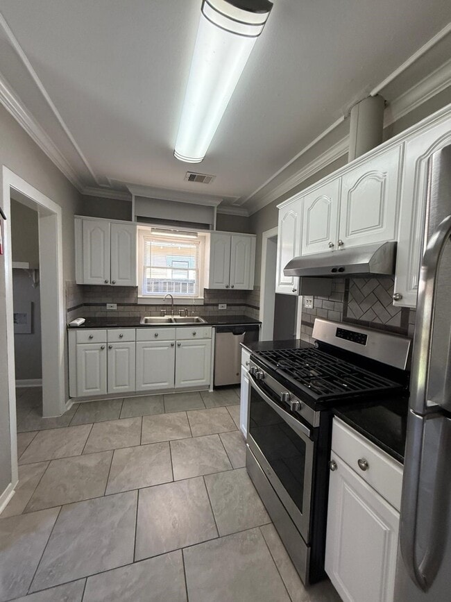 Building Photo - 1103 Harvard St