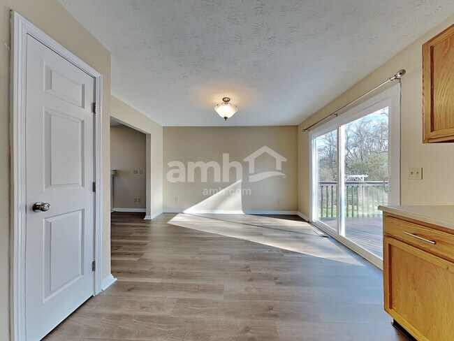 Building Photo - 2154 Canyon Ct