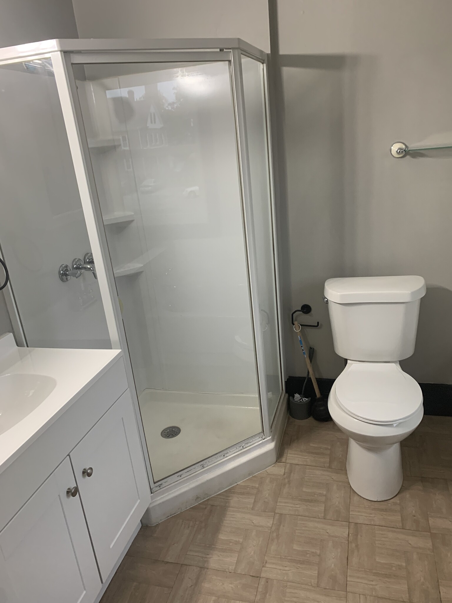 Bathroom - 17 Hartzell Ave