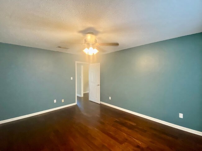 Building Photo - Haughton LA Dogwood Park Subdvn Home for Lease | $1,600/mo | 3 br 2 ba