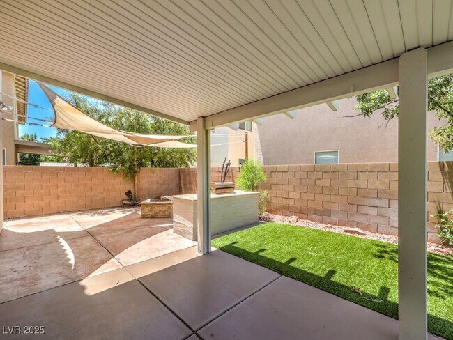 Building Photo - 4133 N Perfect Lure St