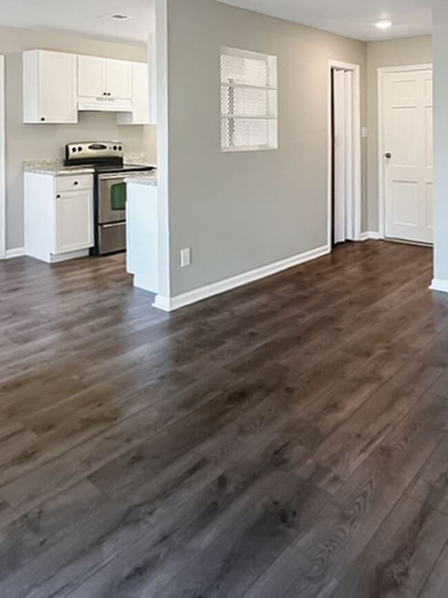 Building Photo - 1800 Fairlane--Coming Soon!