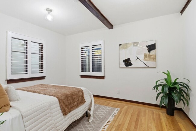 Building Photo - Epic custom remodel on this 1930s Spanish-style home near Downtown Willow Glen!
