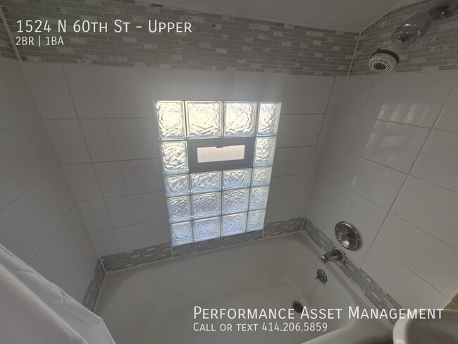 Building Photo - Cozy 2BD/1BA Washington Heights Upper