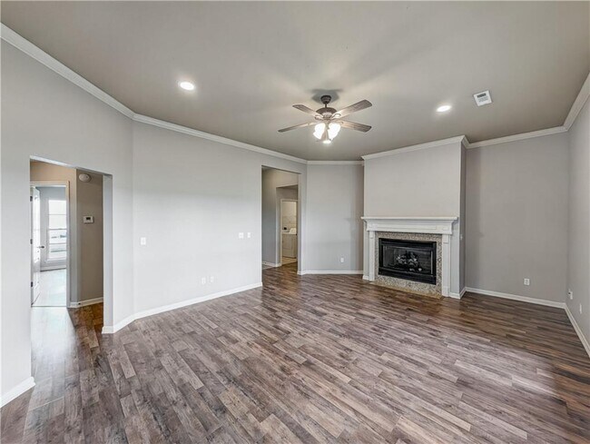 Building Photo - 6011 S 36th St
