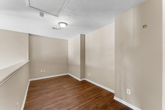 Building Photo - 8519 Cold Lake Dr