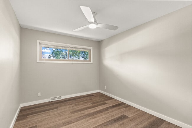Building Photo - N58W18330 Juniper Ln