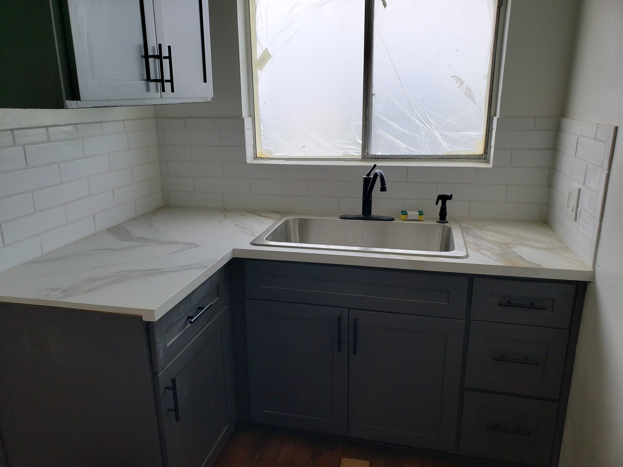 Building Photo - 1451 E 21st St