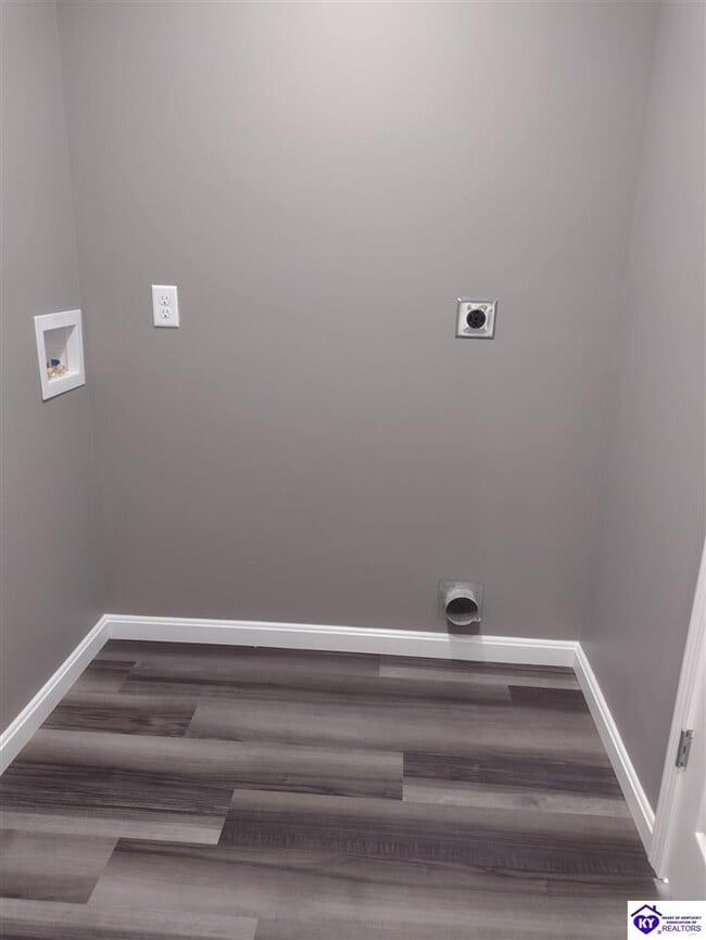 Building Photo - 265 Palmetto Loop