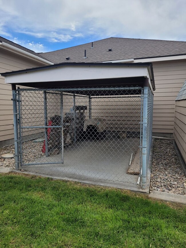 Building Photo - Sandcastle Estates Home - Pet friendly