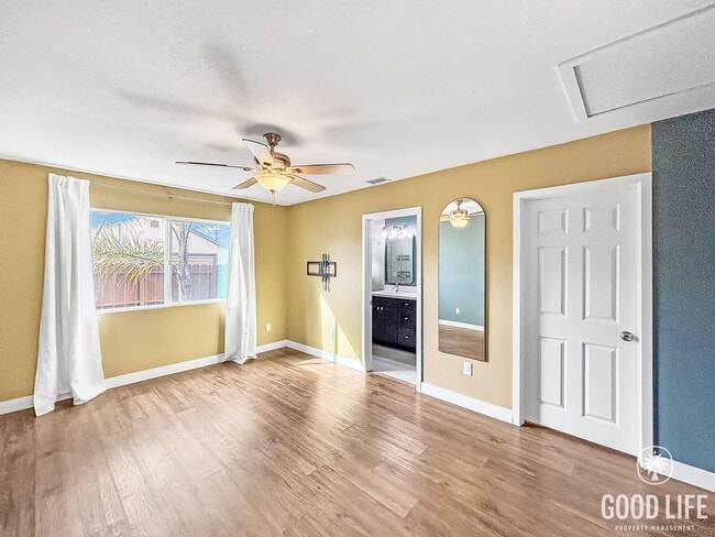 Building Photo - Charming 3BD/2BA House in Imperial Beach W/ A/C, W/D, 2-Car Garage, & Grass Backyard!