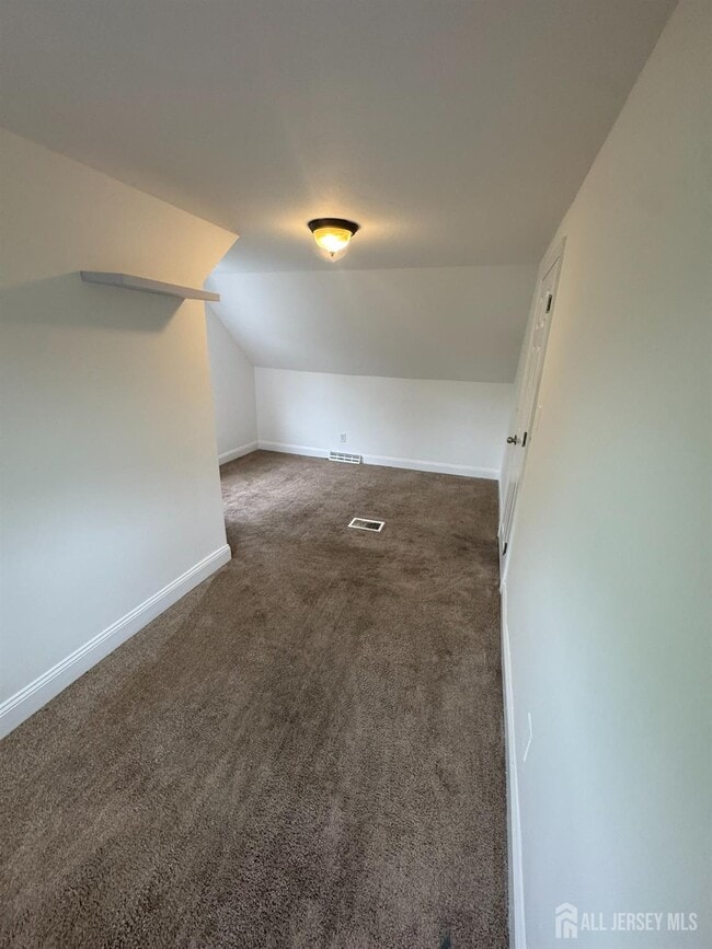 Building Photo - 51 Kenwood Terrace
