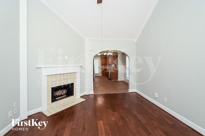 Building Photo - 136 Creekstone Tr