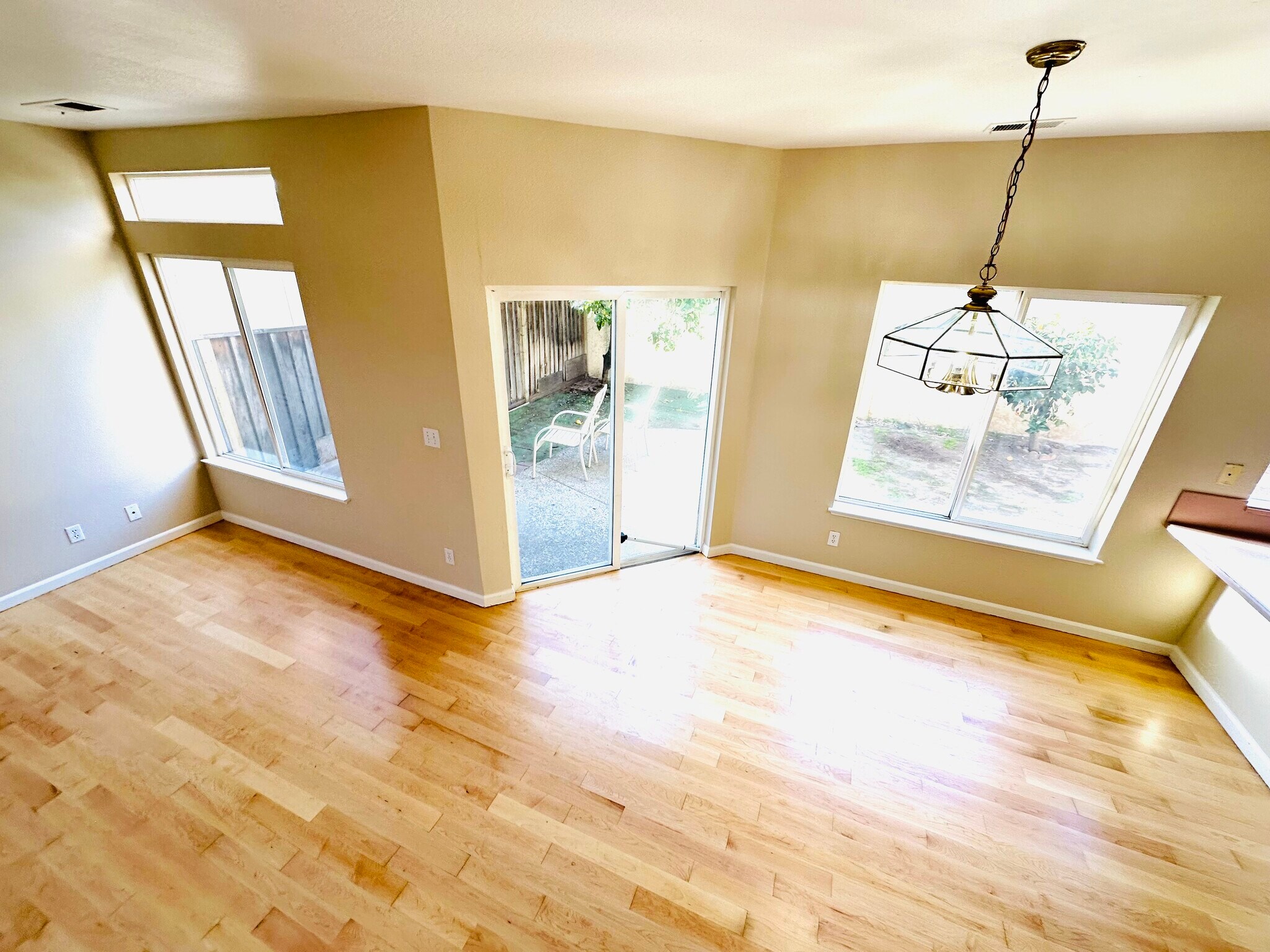 Building Photo - 3729 Seine Ct